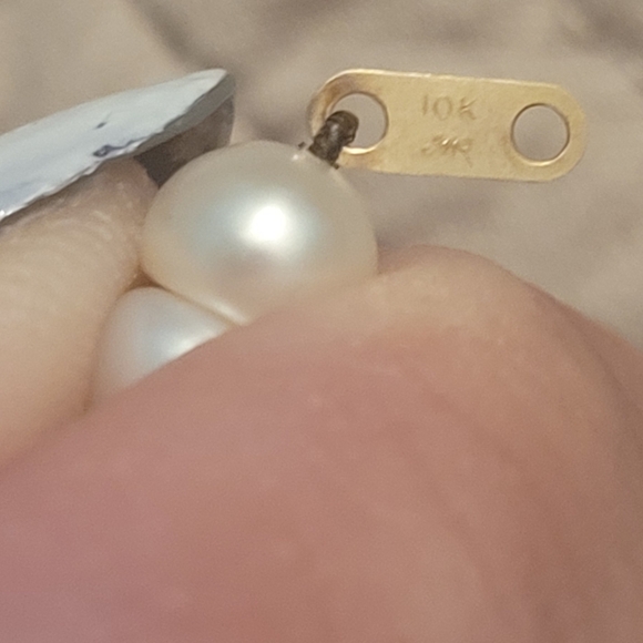 Semi-Round Pearl Single Strand Necklace 20" - Picture 3 of 4